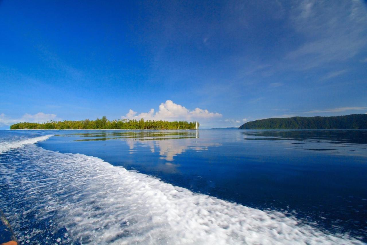 Agusta Eco Resort Pulau Mansuar Екстер'єр фото