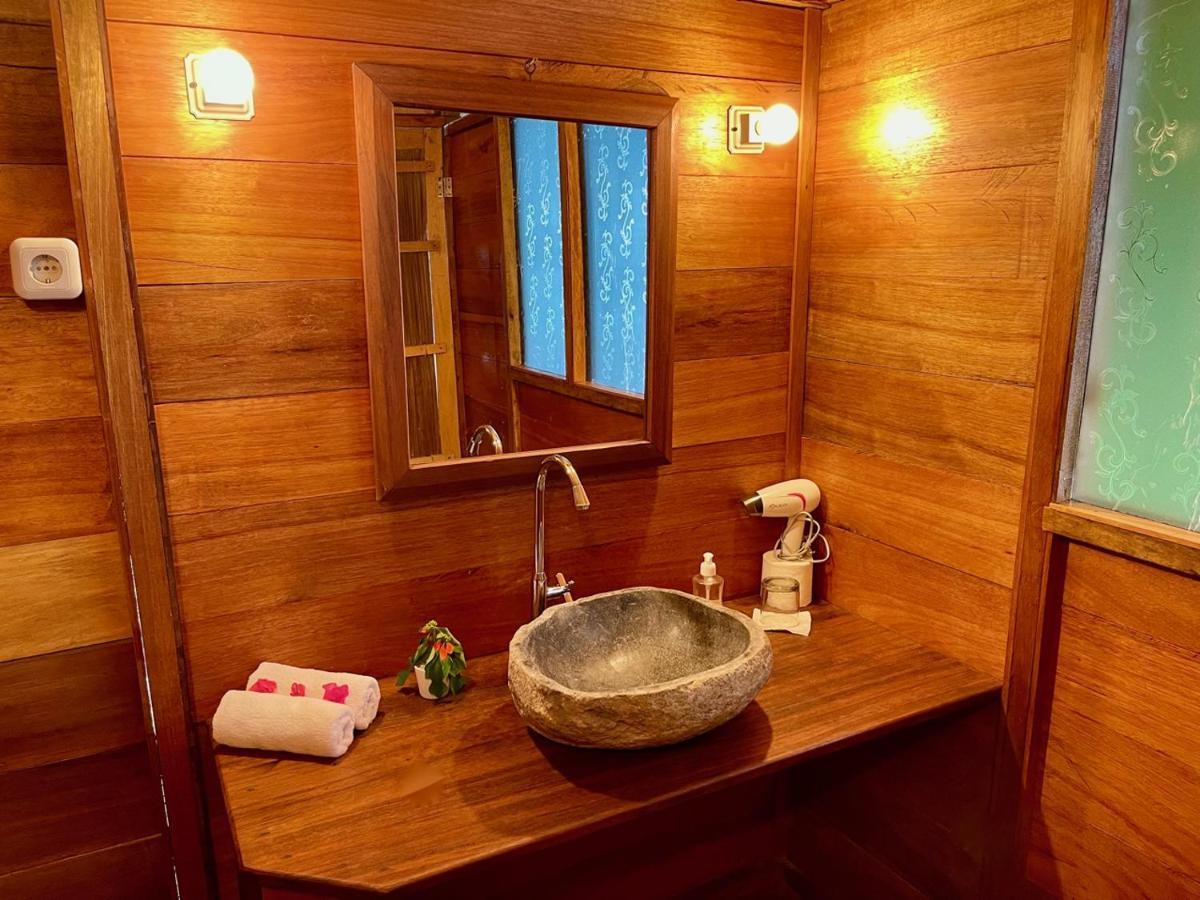 Agusta Eco Resort Pulau Mansuar Екстер'єр фото