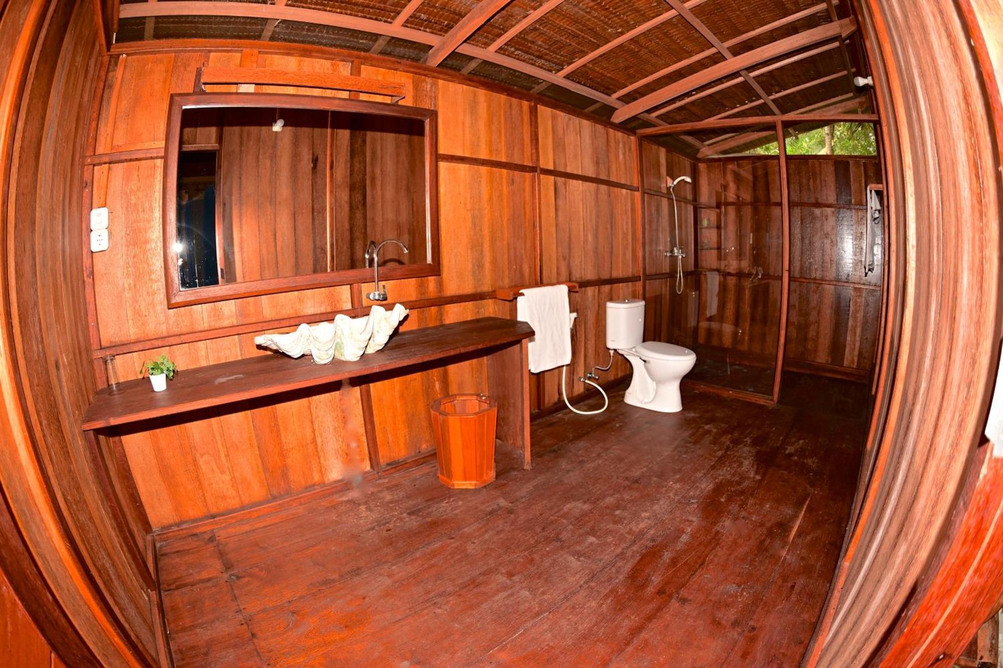 Agusta Eco Resort Pulau Mansuar Екстер'єр фото